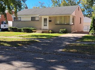 9053 Rockland, Redford, MI 48239
