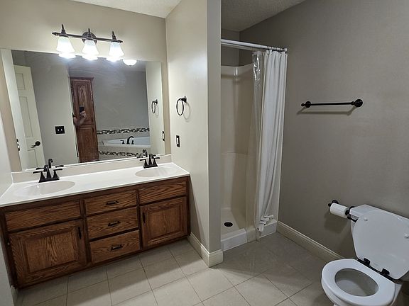 3rd image of 5916 151st Ln NW