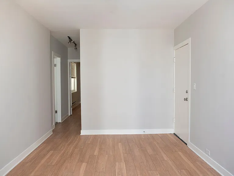 511 W Belmont Ave #32 — Photo 4