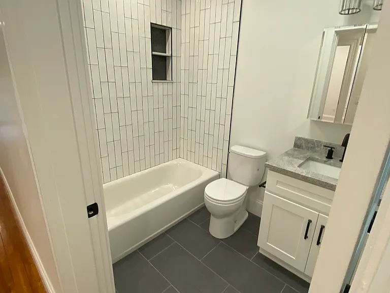 234 Calumet St #2 — Photo 16