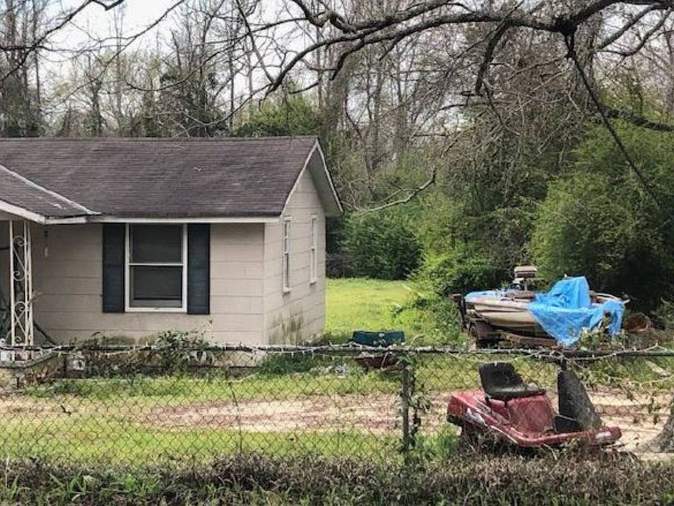 2nd image of 755 Lee Road 243