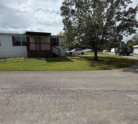 2nd image of 3023 Bryan Rd