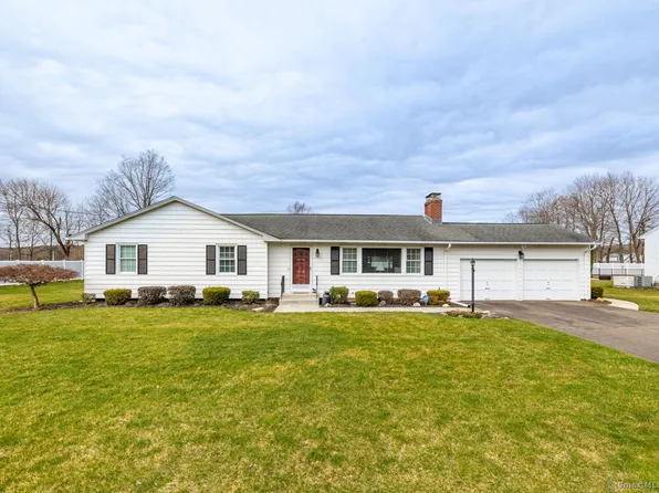 208 Garvin Road, Hamden, CT 06518