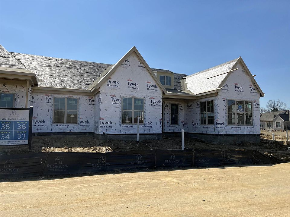 1st image of 8761 Bedfordshire Dr #33