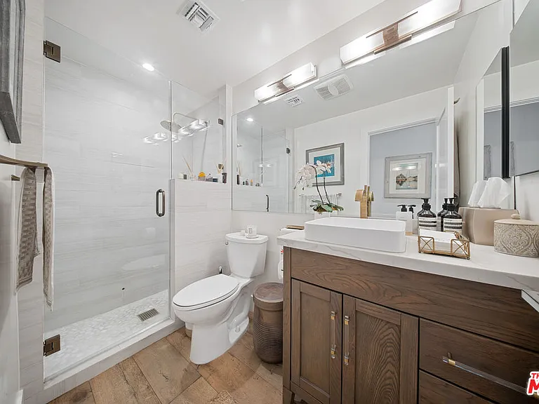 1 Eastwind St #203 — Photo 31