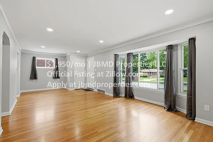 8621 Oak Park Blvd — Photo 7