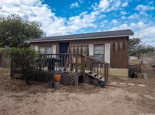 343 Bocawood Drive, Poteet, TX 78065