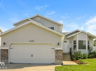 5463 W Ridge Hollow Way, Salt Lake City, UT 84118