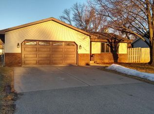 1706 N McIntosh Dr, Appleton, WI 54914