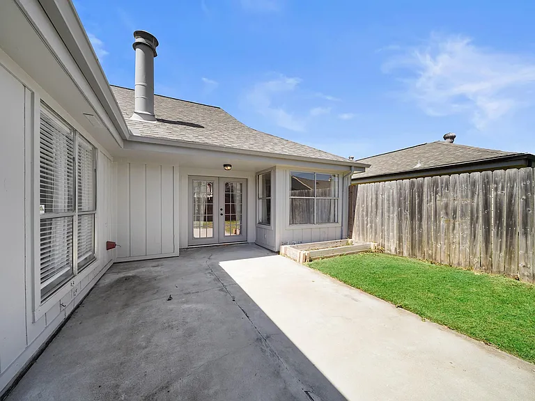 2239 Highland Hills Dr — Photo 31