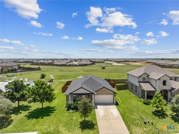 9003 Lake Pointe Dr, Temple, TX 76502