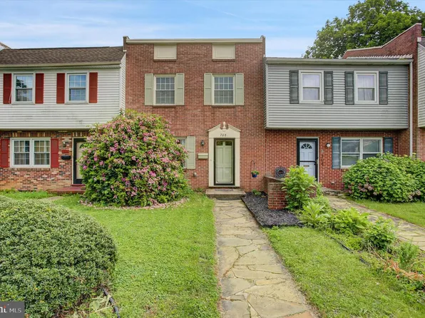 708 Cumberland Ave, Chambersburg, PA 17201