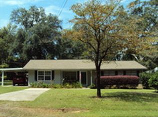 840 Jenkins St, Blackshear, GA 31516