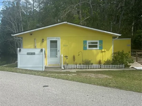 7222 Tropical Dr, Weeki Wachee, FL 34607