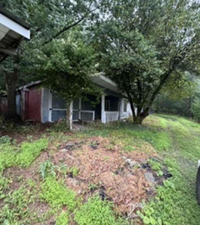 1st image of 122 Cider Mill Rd