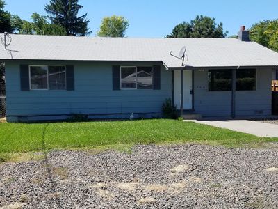 1306 S 14th Ave, Yakima, WA, 98902