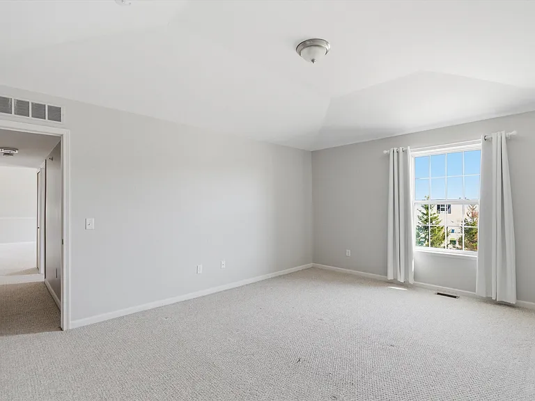 1304 Riversedge Dr — Photo 31