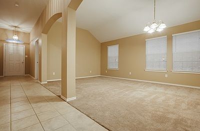 3rd image of 520 N Palomino Dr