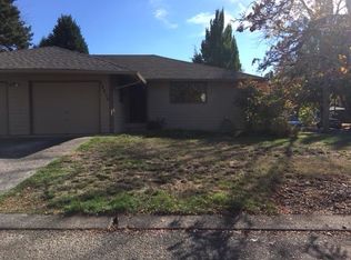 10810 SW Garden Park Pl, Tigard, OR 97223