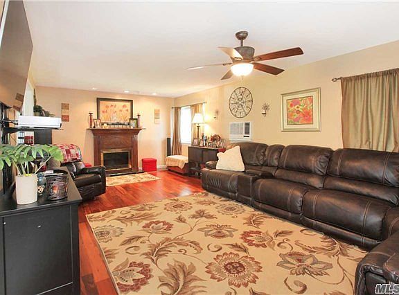 4th image of 137 Tarpon Ave