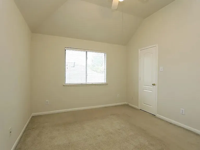 6523 Trenton Lake Ln — Photo 16