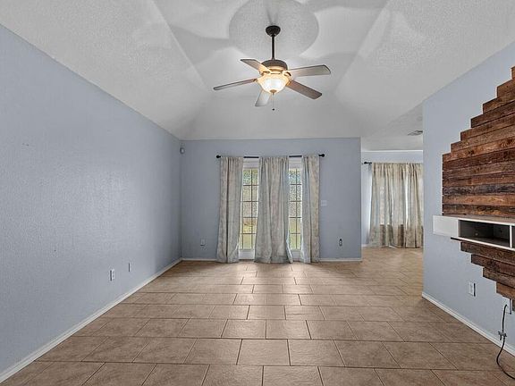 3rd image of 1708 English Dr