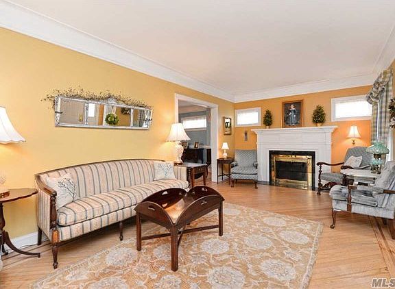 2nd image of 324 N Forest Ave