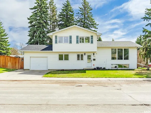161 Columbia DRIVE, Saskatoon, SK S7K 1G1