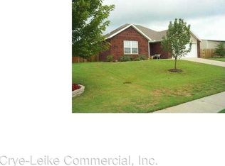 814 Henrietta Pl, Lowell, AR 72745