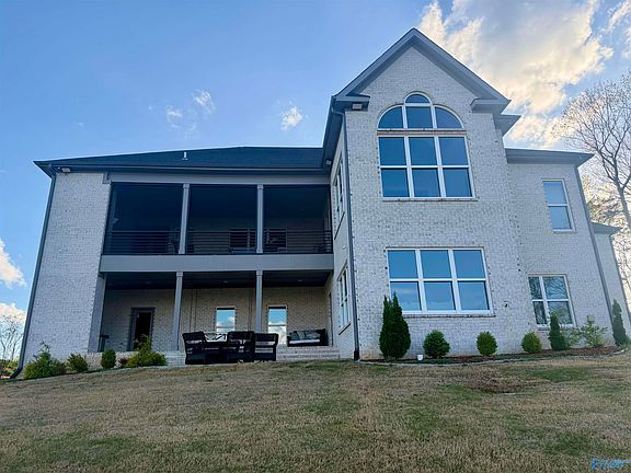4th image of 48 Watson Grande Way SE