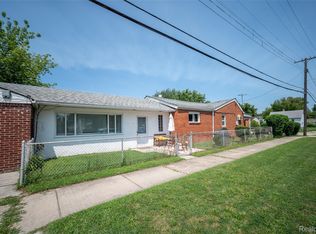 5990 Jackson St, Taylor, MI 48180