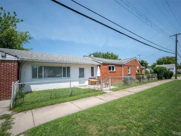 5990 Jackson St, Taylor, MI 48180