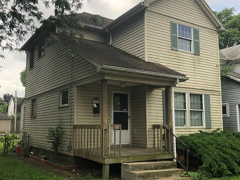 1820 Clarendon Ave — Photo 47