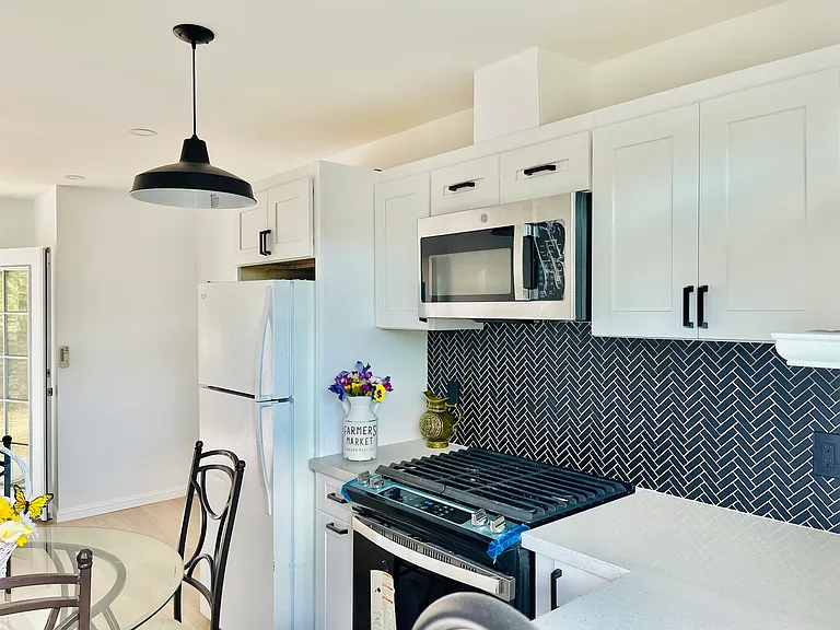 All new appliances newly built kitchen