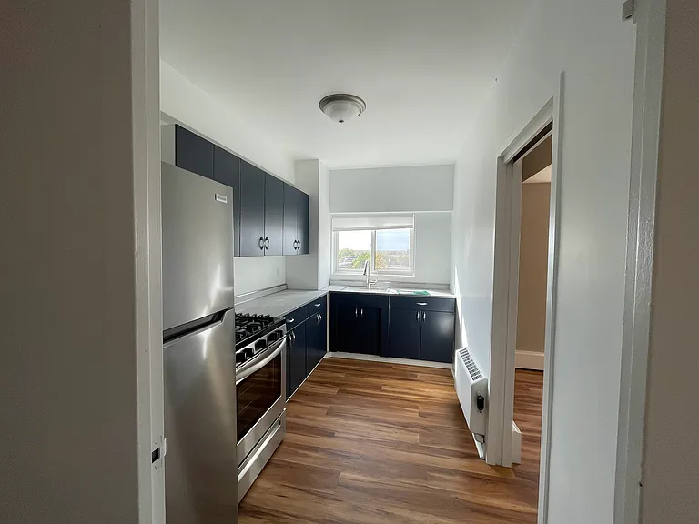22 East 22nd Street — Photo 10