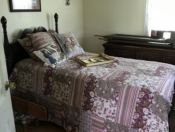 4th image of 332 Cedar Dr