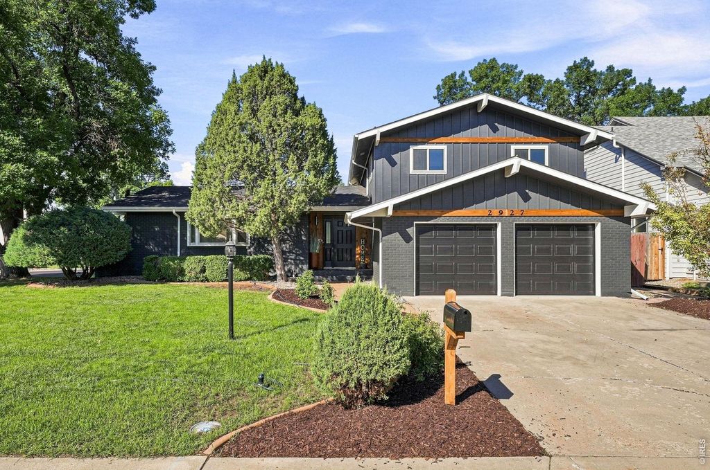 2927 Glendevey Dr