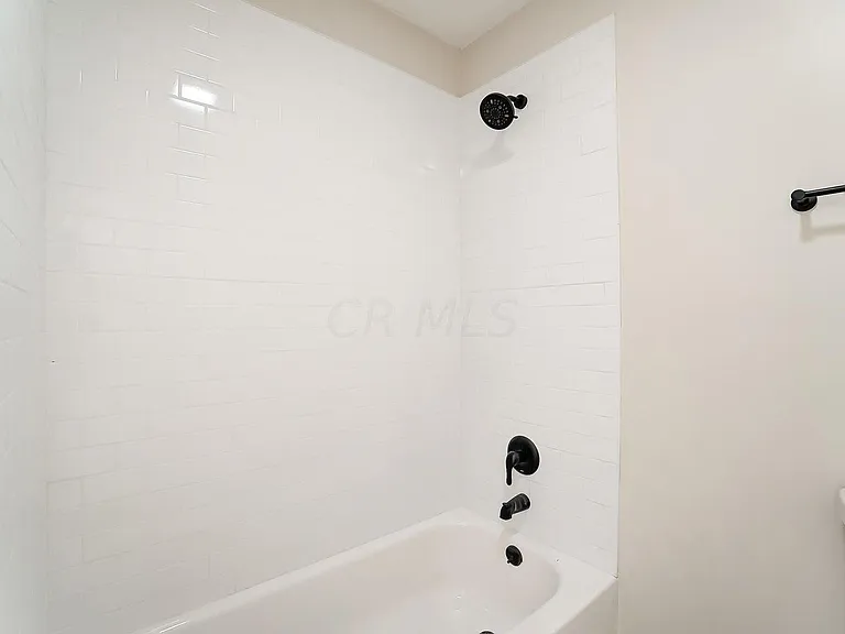 294 Dakota Ave — Photo 18