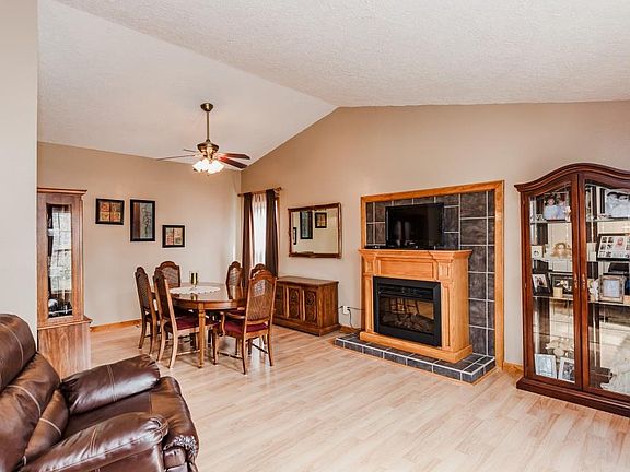 5th image of 1348 Weatherby Dr