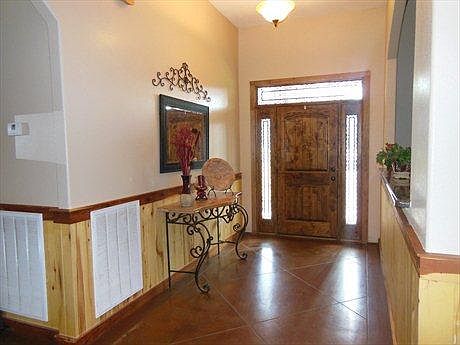 4th image of 2600 Country Meadows Ln