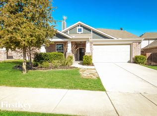 1417 Roadrunner Dr, Little Elm, TX 75068