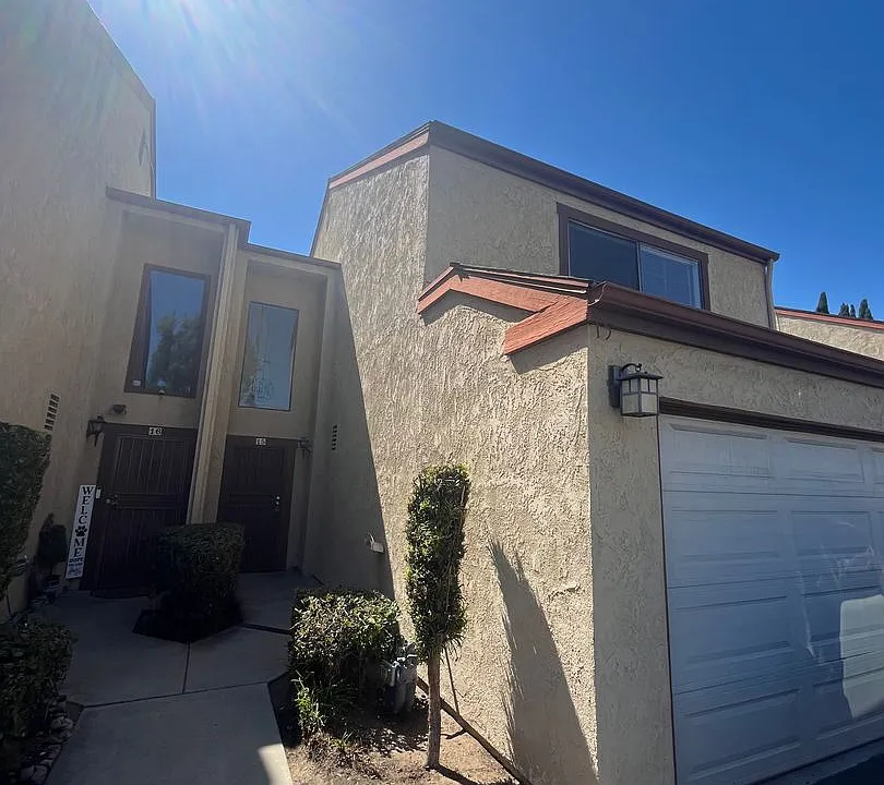 555 Azusa Ave #15