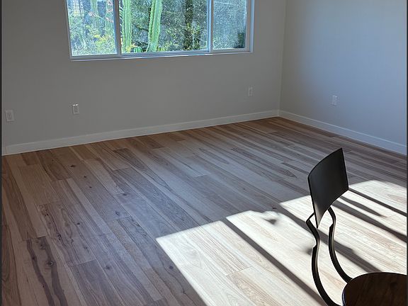 4th image of 2370 Hidalgo Ave #2368