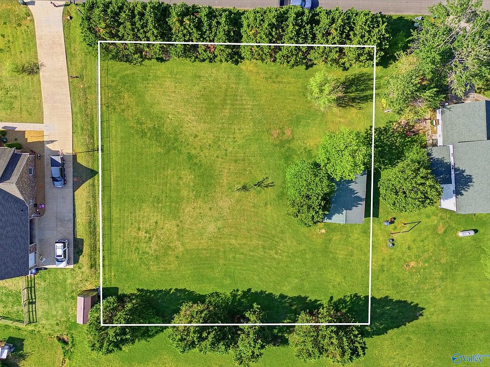 1st image of 795 Delynn Dr