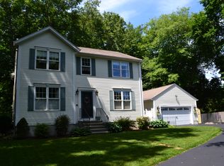 225 Twin River Rd, Lincoln, RI 02865