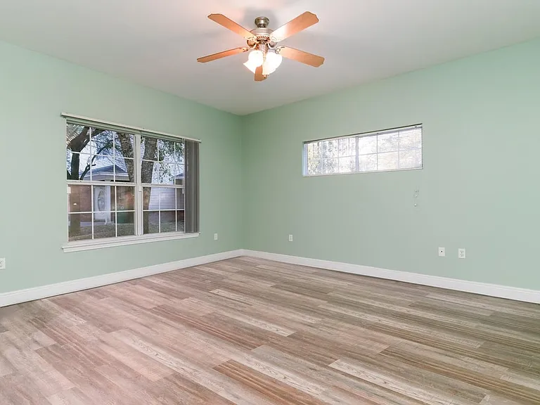 827 Fairview Dr #3 — Photo 15