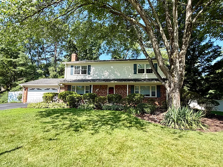 7216 Reservation Dr — Photo 1