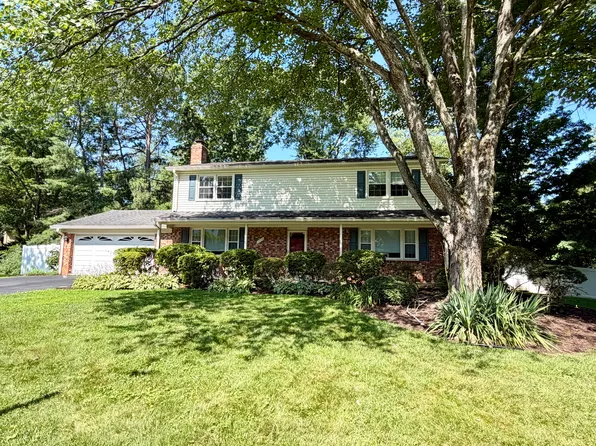 7216 Reservation Dr, Springfield, VA 22153
