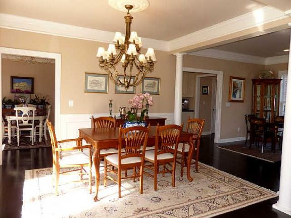 5th image of 106 Brownstone Dr