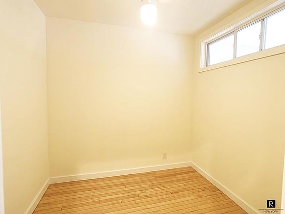 5th image of 211 W 71st St APT 16B